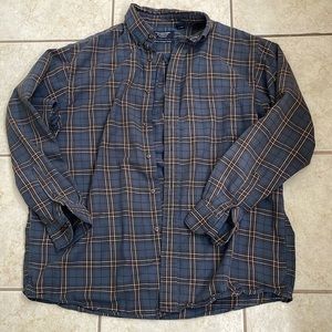 Roundtree & Yorke Outdoors Authentic Portuguese Flannel - EUC!